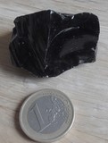Pierre brute obsidienne noire